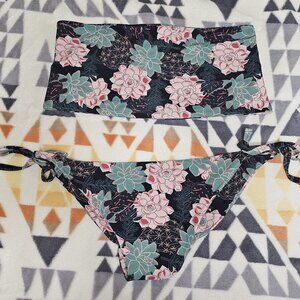 EUC Fused Hawaii Succulove Set